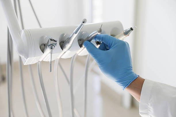 Professional Tooth Extraction technician working in Lindsborg, KS